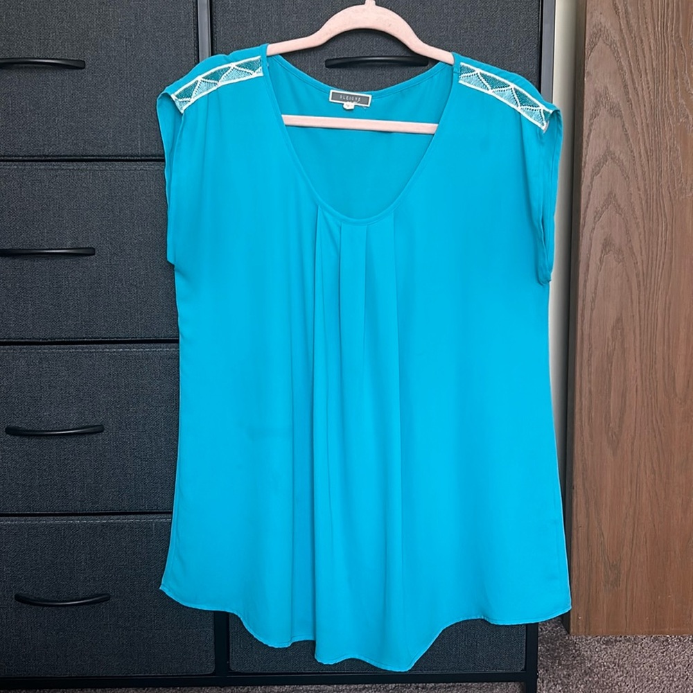 🌷3 items for $30🌷 ▪️ PLEIONE ▪️ Chiffon Blouse